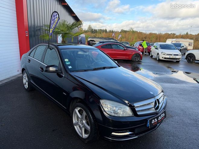 Mercedes Classe C Mercedes Classe C (204) Berline 250 CDi 2.1 16V DPF BlueEF Noir de 2010
