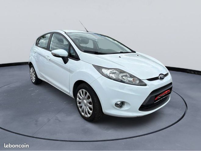 Ford Fiesta Ambiante 1.25i 82 ch Climatisation Rgul Blanc de 2012