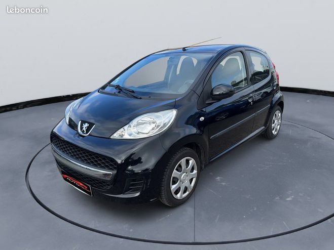 Peugeot 107 1.0i 68 CH Urban Move Climatisation Noir de 2010