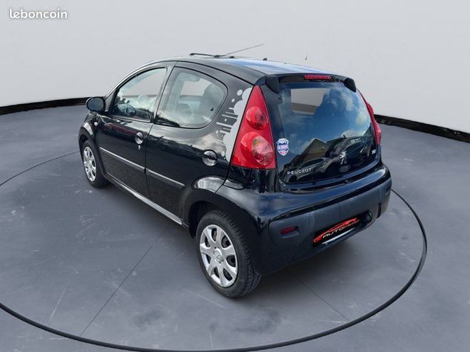 Peugeot 107 1.0i 68 CH Urban Move Climatisation Noir de 2010