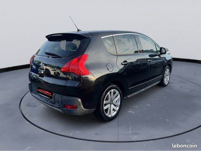 Peugeot 3008 2L HDI 163Ch + 37 Ch Hybrid4 ETG6 bote  Noir de 2012