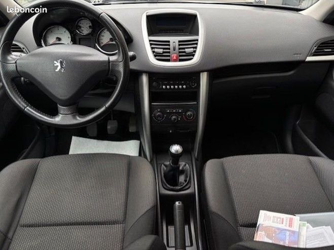 Peugeot 207 Peugeot 207 (2) 1.4 hdi 70 active 5p Gris de 2011