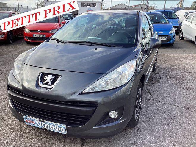 Cliquer pour voir la photo suivante Peugeot 207 Plus 1.4 Gris Métallisé de 2013