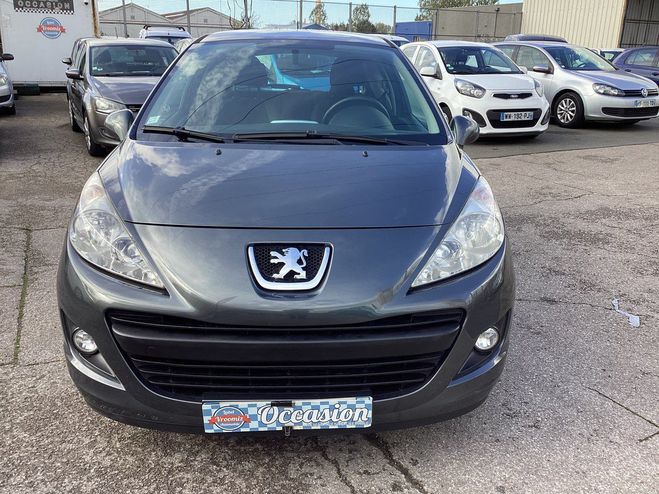 Peugeot 207 Peugeot 207 Plus 1.4 Gris Métallisé de 2013