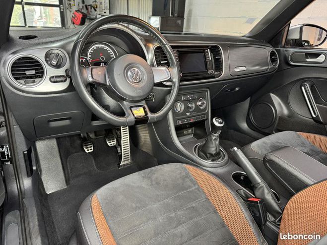 Volkswagen Coccinelle Volkswagen Coccinelle CABRIOLET 1.2 TSI 105CH KARMANN 1ère mai Gris de 2015