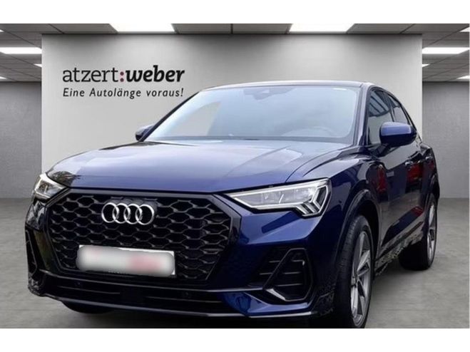 Cliquer pour voir la photo suivante Audi Q3 Sportback 1.4 45 TFSI e - 245 - BV S-tro Bleu métallisé de 2022