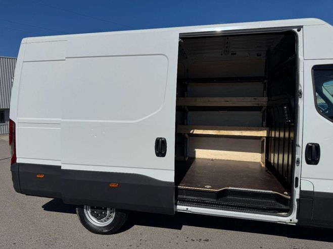 Iveco Daily Iveco Daily FOURGON 35S16 L3 12M3 Blanc de 2024
