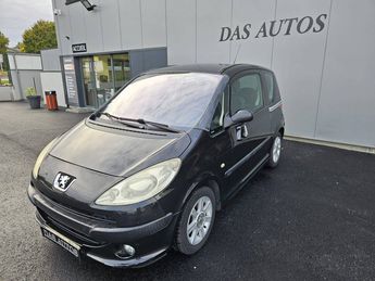  Voir détails -Peugeot 1007 1.6i 110cv Boite Pilote à Saint-Jean-de-Linires (49)