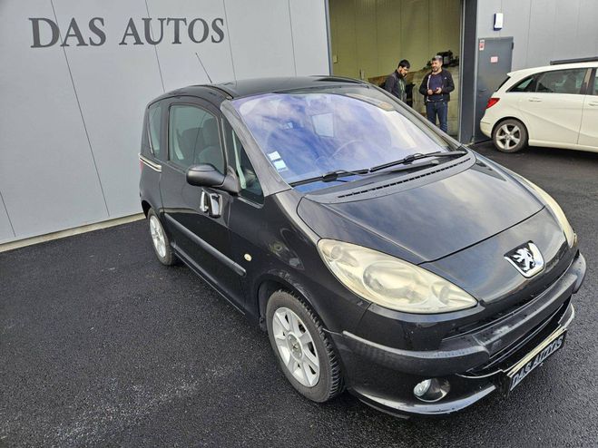 Peugeot 1007 Peugeot 1007 1.6i 110cv Boite Pilotée NOIR de 2005