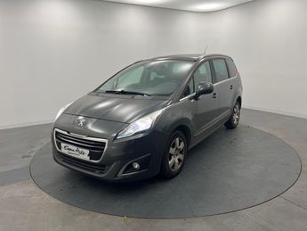  Voir détails -Peugeot 5008 1.6 BlueHDi 120ch S&S BVM6 Style à Quimper (29)