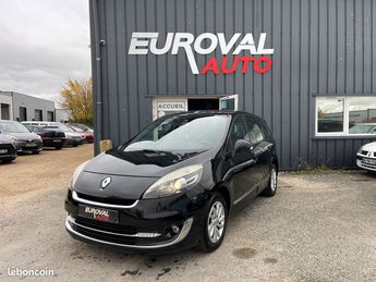  Voir détails -Renault Scenic grand iii 1.5 dci 110ch dynamique à Fontenay-sur-Eure (28)