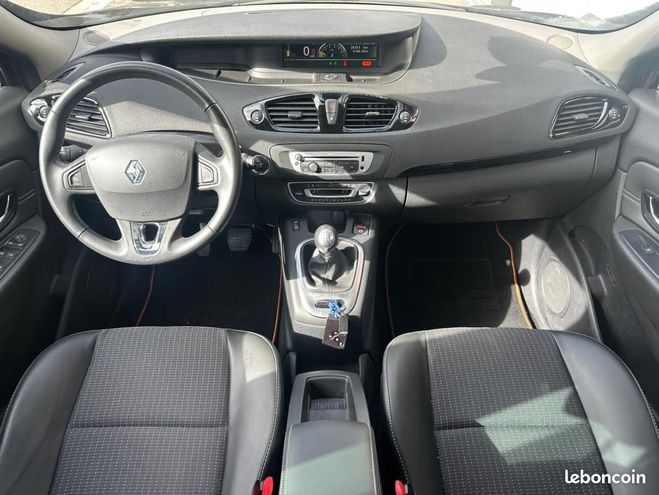 Renault Scenic 1.2 TCE 130CH LIMITED MOTEUR A CHAINE Bordeaux de 2015