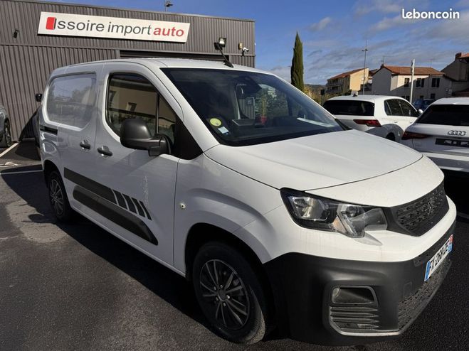 Cliquer pour voir la photo suivante Peugeot Partner (3) BHDI 100 STANDARD 650KG PREMIUM Blanc de 2021