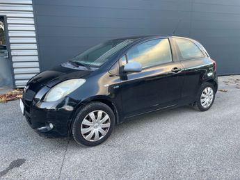  Voir détails -Toyota Yaris D-4D 3P BVM à Jonquires (84)