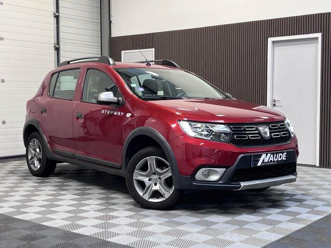 Cliquer pour voir la photo suivante Dacia Sandero Stepway 0.9 TCe 90 ch Prestige ROUGE FONCE de 2020