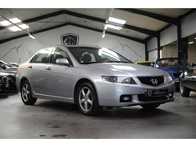 Cliquer pour voir la photo suivante Honda Accord 2.4 iVTEC 190 BVA EXECUTIVE / TOIT OUVRA Gris de 2004