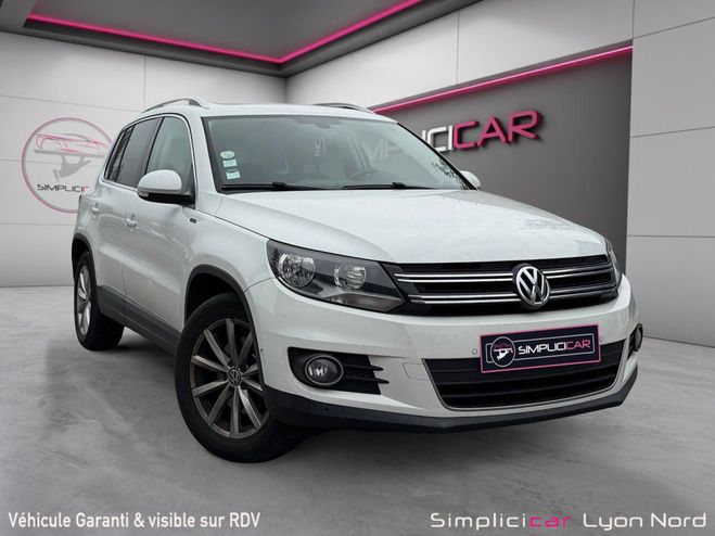 Cliquer pour voir la photo suivante Volkswagen Tiguan 2.0 TDI 110 FAP BlueMotion Lounge distri Blanc de 2015