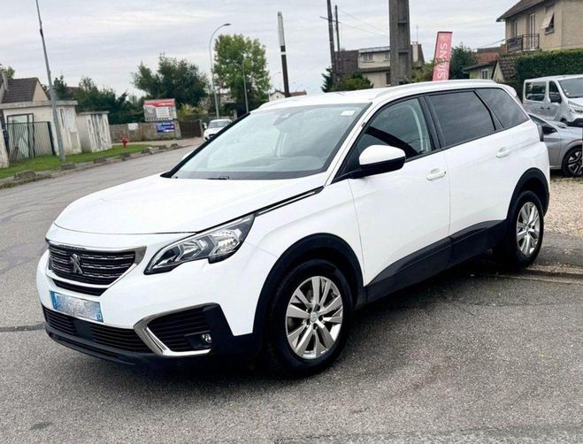 Cliquer pour voir la photo suivante Peugeot 5008 Active Business 1.2 PureTech 130CV BVM6  Blanc Métallisé de 2018