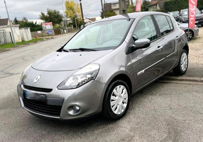 Cliquer pour voir la photo suivante Renault Clio III PHASE 2 1.2I TURBO 100 CH 5990 ? TTC Gris Métallisé de 2011