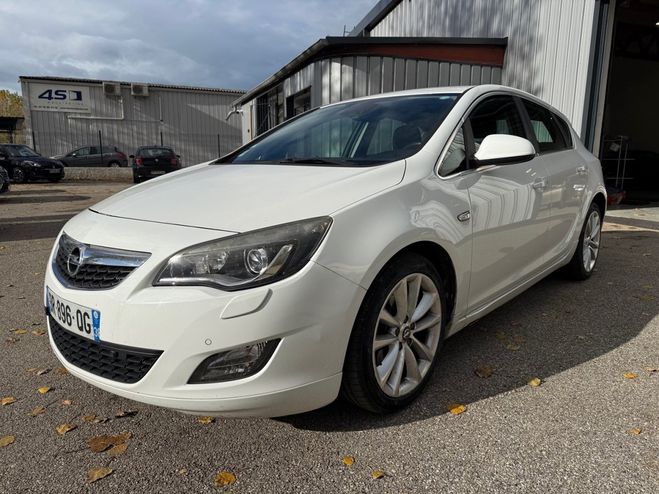 Cliquer pour voir la photo suivante Opel Astra 1.6 TURBO SPORT/ CRITAIR 2 / DISTRIBUTIO Blanc de 2011