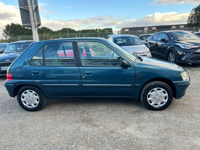Peugeot 106 XT Bleu de 1997