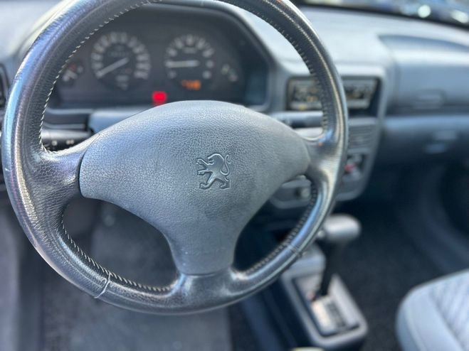 Peugeot 106 XT Bleu de 1997