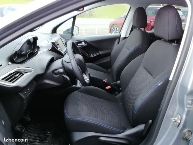 Peugeot 208 PureTech 82ch S&S BVM5 Signature Gris de 2019