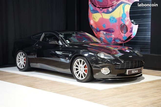 Cliquer pour voir la photo suivante Aston martin Vanquish S 5.9l V12 529cv | 38 900 km Origine Fra Noir de 2005