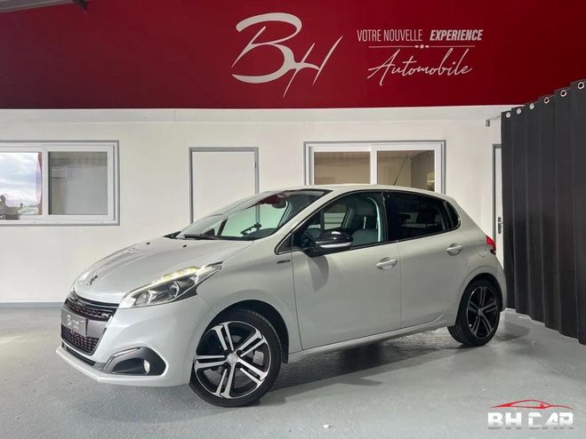 Cliquer pour voir la photo suivante Peugeot 208 1.6 BlueHDi 100ch GT Line 5 portes BVM5 Blanc de 2017