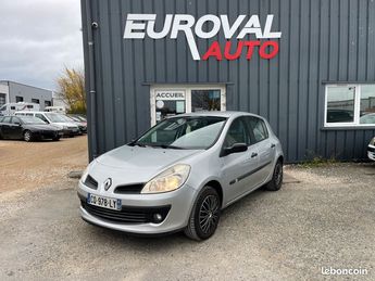  Voir détails -Renault Clio iii 1.5 dci 70ch expression à Fontenay-sur-Eure (28)