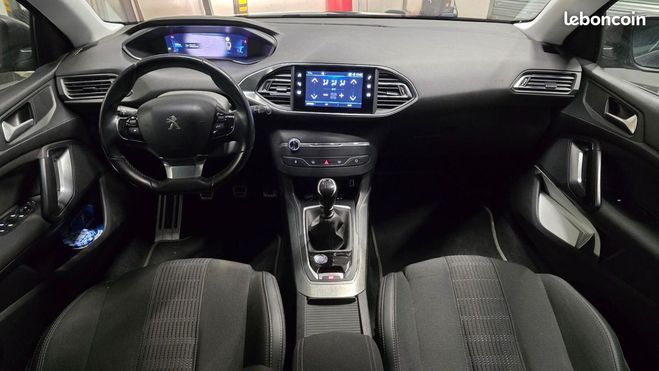 Peugeot 308 SW GENERATION-II 1.5 BLUEHDI 130 ALLURE  Gris de 2021