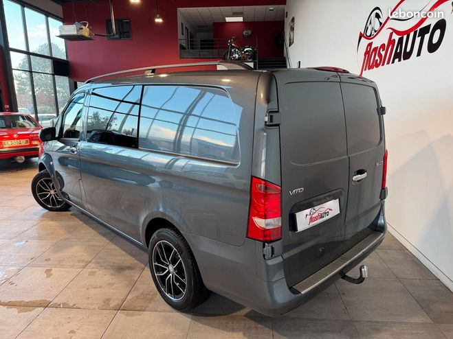Mercedes Vito 116 CDi 7G-TRONIC 163cv-BVA-2017 Gris de 2017