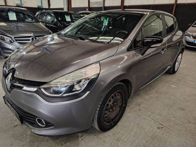 Cliquer pour voir la photo suivante Renault Clio IV (B98) 0.9 TCe 90ch Zen 5p GRIS C de 2016