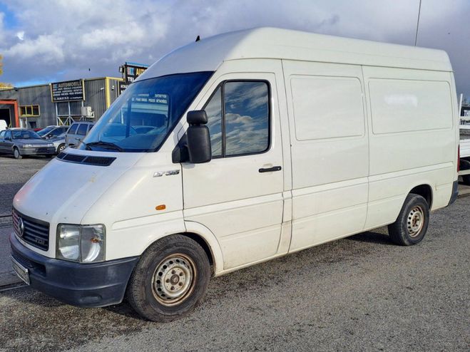 Cliquer pour voir la photo suivante Volkswagen LT LT 35 TDI BLANC de 2004
