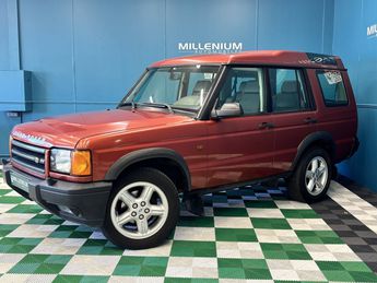  Voir détails -Land rover Discovery V8 BVA 7 PLACES à Royan (17)