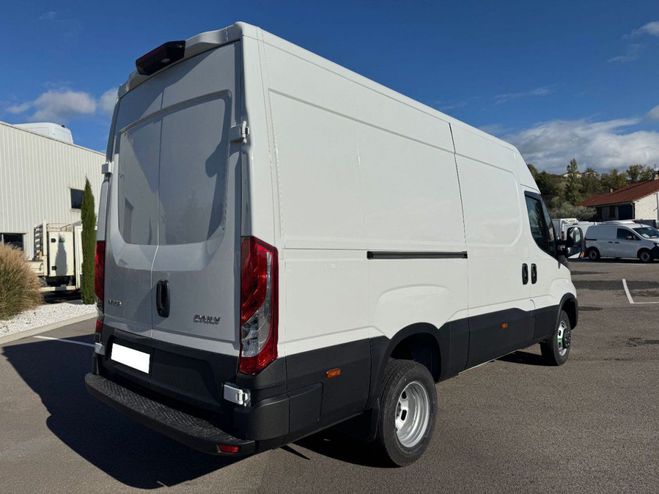 Iveco Daily FOURGON 35C18 180CV 3L L3H2 12M3 Blanc de 2025