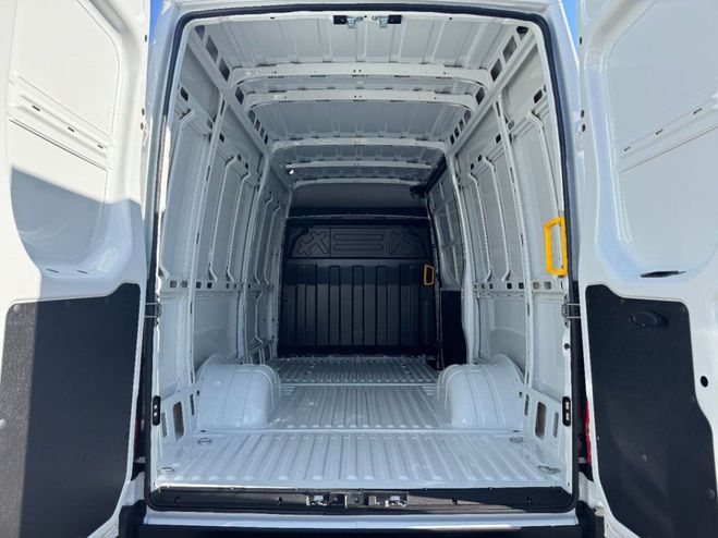 Iveco Daily FOURGON 35C18 180CV 3L L3H2 12M3 Blanc de 2025