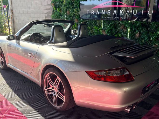 Porsche 911 CARRERA CABRIOLET 997 S 3.8i Flat 6 355  Gris de 2007