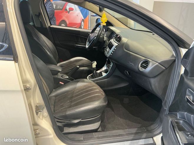 Lancia Delta PLATINO 1.4 T-JET 16v 150 cv Garantie 12  de 2008