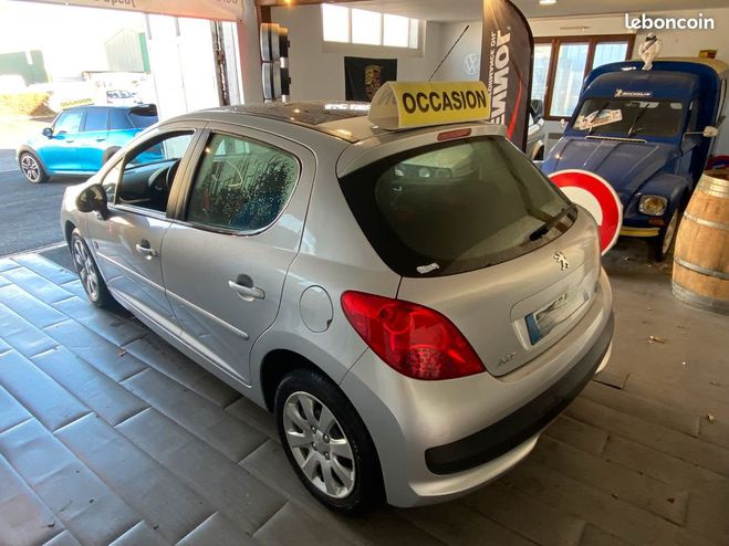 Peugeot 207 1.4 VTI 16V 95 Premium 5 Portes Gris de 2009