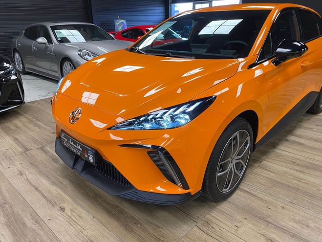 MG MG4 EV 64KWH - 150 KW 2WD LUXURY Orange Verni de 2024