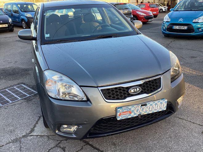 Kia Rio 1.4 Active Gris Mtallis de 2011