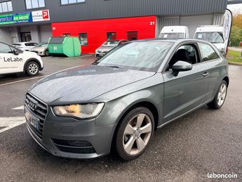 Voir détails -Audi A3 1.6 TDI 105ch Ambition S TRONIC 7 3p 201 à Tresses (33)
