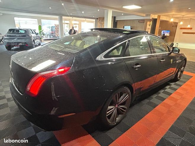 Jaguar XJ 5.0 510 V8 SUPERSPORT BVA   2ME MAINS Noir de 2010