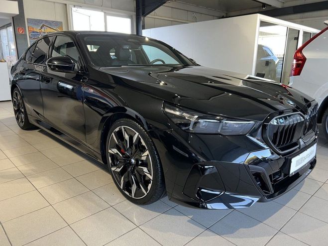 BMW Serie 5 540D Xdrive M SPORTPACKET PRO FULL OPTIO noir saphir de 2025