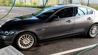  Voir détails -Jaguar XE 2.0D 163CH E-PERFORMANCE PRESTIGE BVA8 à Voreppe (38)