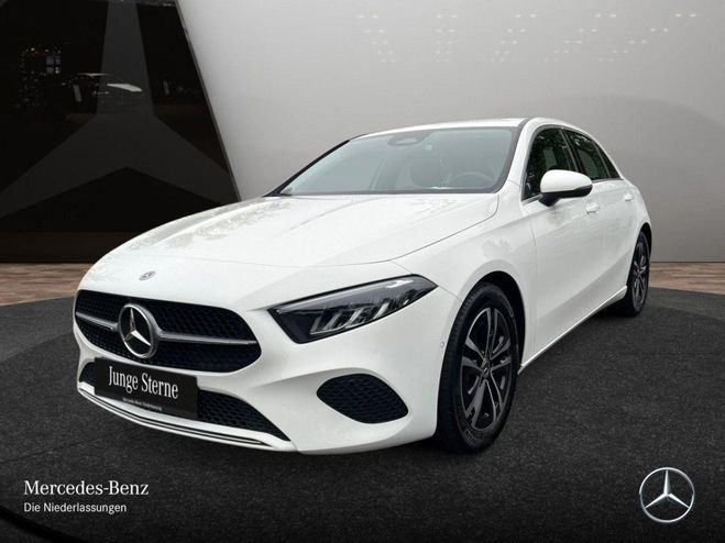 Cliquer pour voir la photo suivante Mercedes Classe A 180 Blanc de