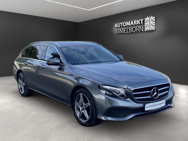 Cliquer pour voir la photo suivante Mercedes Classe E 300 Gris M�tallique de