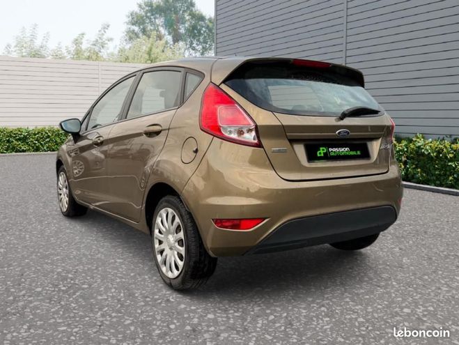 Ford Fiesta 1ER MAIN FAIBLE KILOMETRAGE CERTIFIER Marron de 2013