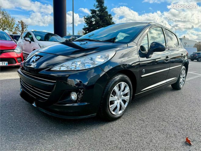 Cliquer pour voir la photo suivante Peugeot 207 1.4 vti envy 95ch toit panoramique (3-4 Noir de 2011
